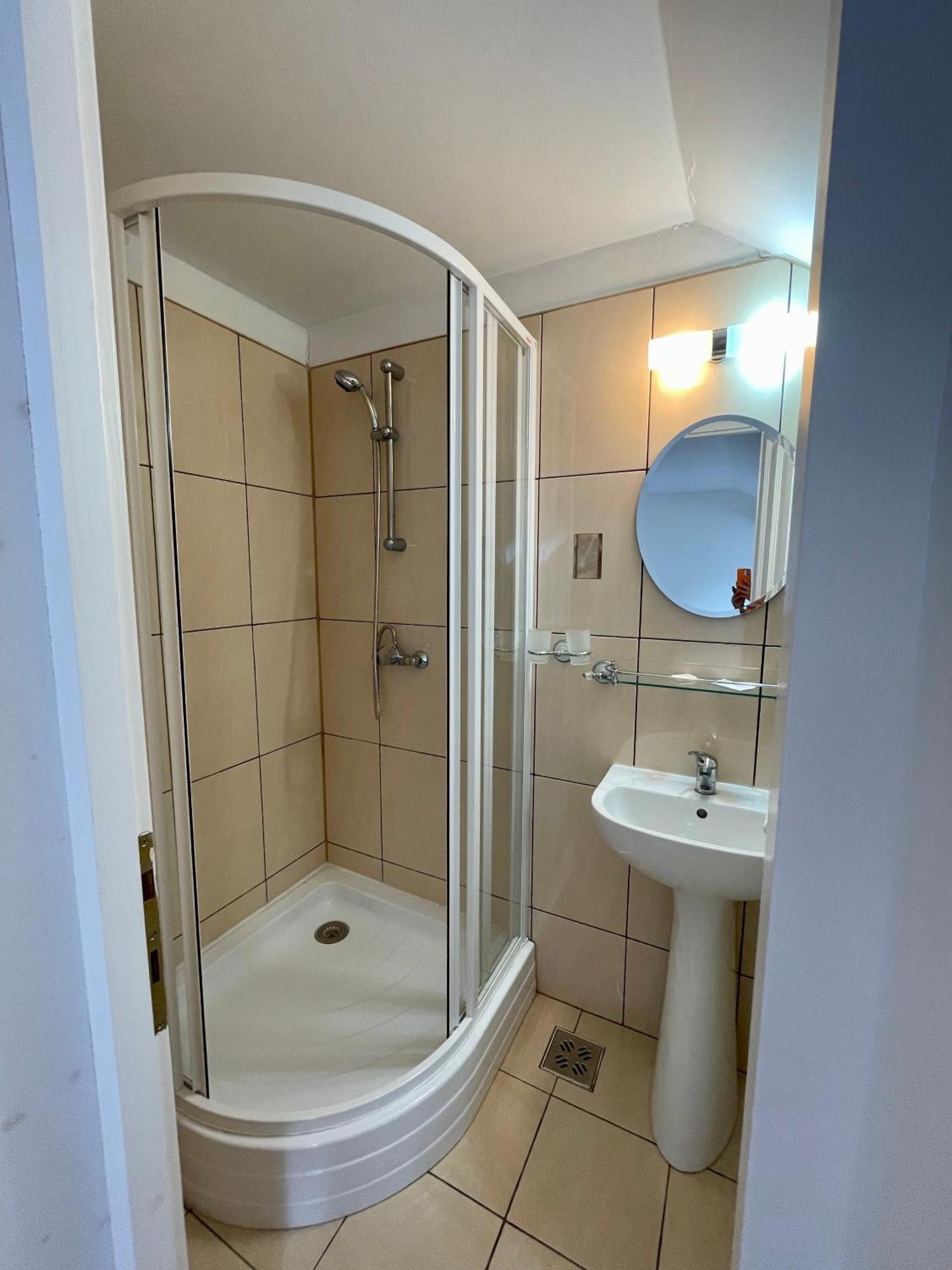 Casa Fenyves Vendeghaz Hotel ไบเลตุชนาด ภายนอก รูปภาพ